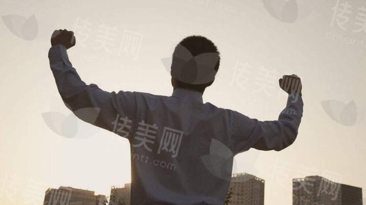 实时动态:程开祥医生坐诊医院在哪里?做手术贵不贵?背部神经修复/延长手术价格