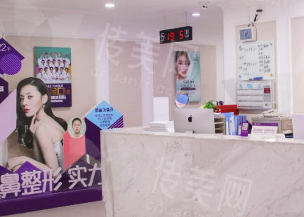 杭州玻尿酸填充推荐医生李俊霞医生