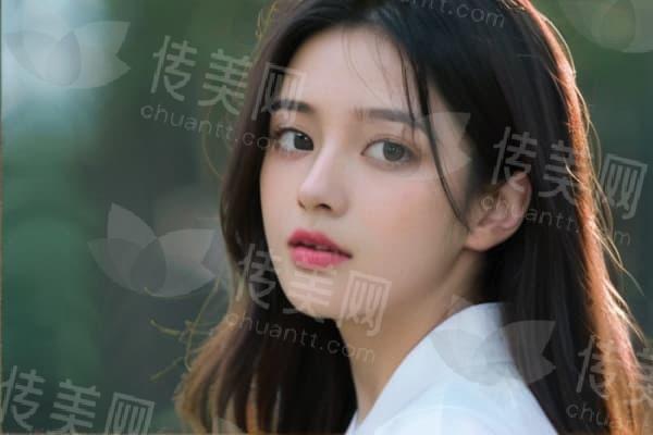 余海龙（徐州曙光）：内窥镜深V隆胸技术代表