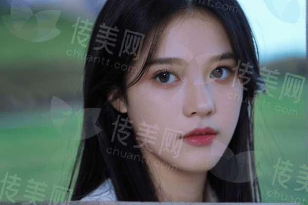2025呼和浩特双眼皮张旭：副高职称，精细化眼部整形代表