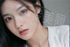 三、为什么选择逯岩院长？技术、口碑、服务三重