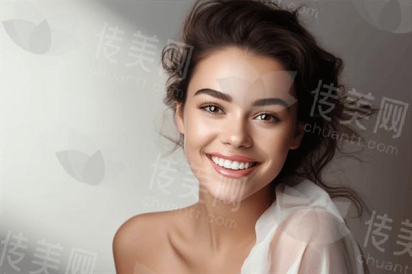 重庆玻尿酸去眉间纹正规医美医院排名公布 艾俪/祐美祐康/黄泥磅医院腋臭科技术牛口碑好