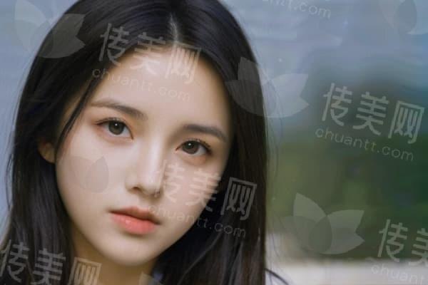 苏州隆胸医院排行榜公立VS私立:苏州大学一附医院/苏州美贝尔等医院隆胸价格表